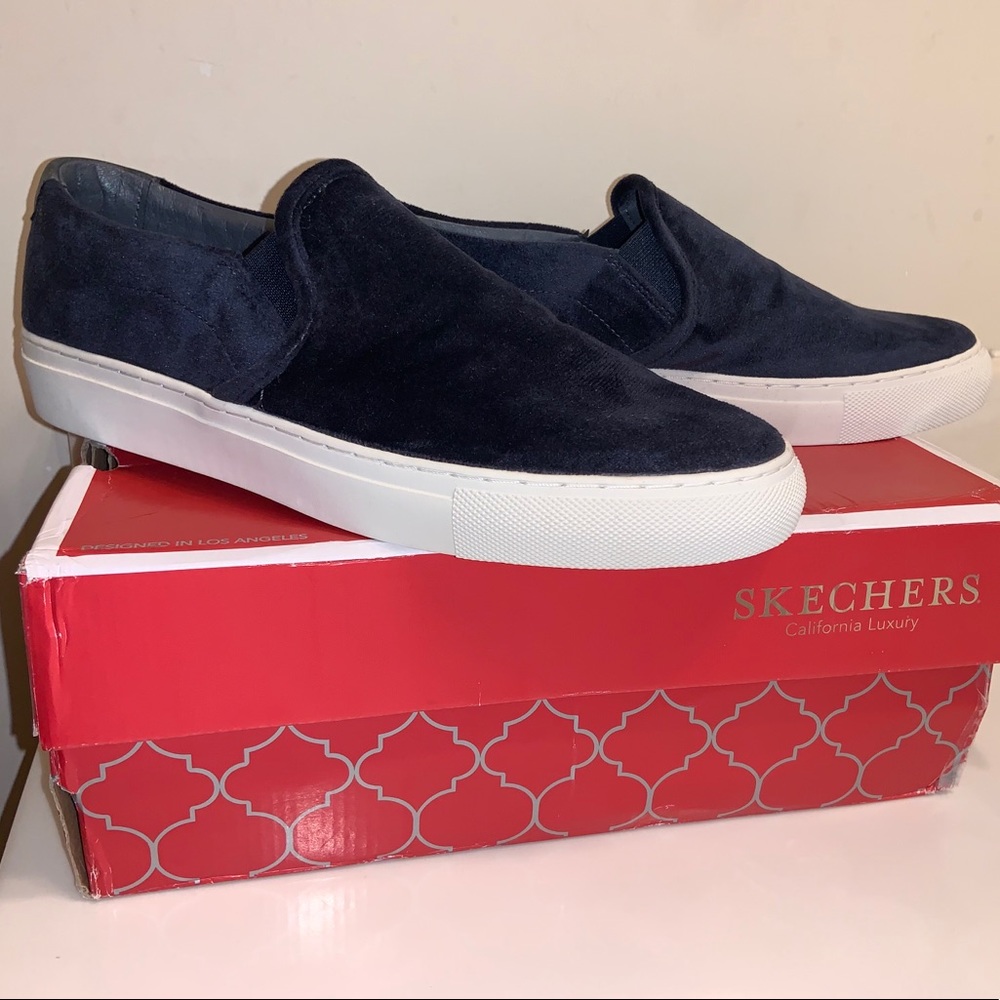 Navy blue velvet Skechers